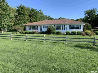 2949 E 650th Ave, Farina, IL 62838