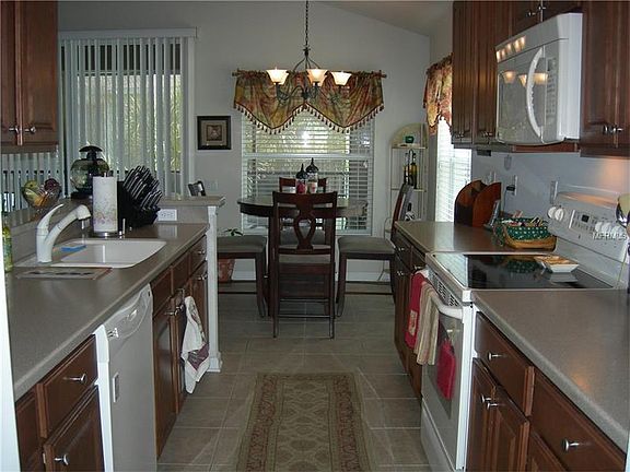 2nd image of 2064 Santa Catalina Ln #0