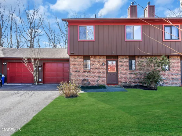 14 Flamingo Drive, Howell, NJ 07731