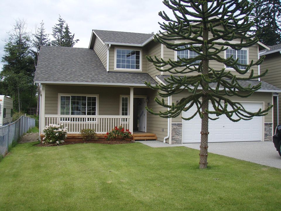 Front of House when New Construction (2008) __ Updated Photos to be posted after May 15th