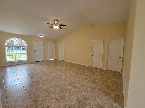 5th image of 709 Platypus Ct