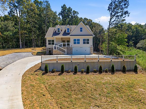 4th image of 212 Hollow Rd NE
