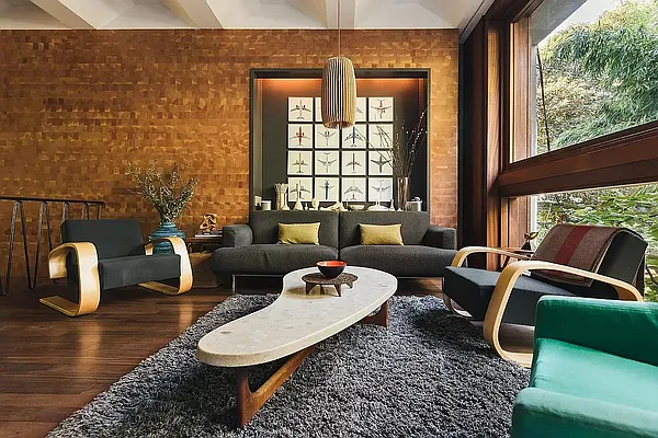 Rented by Gulia Wang, LREB | media 27