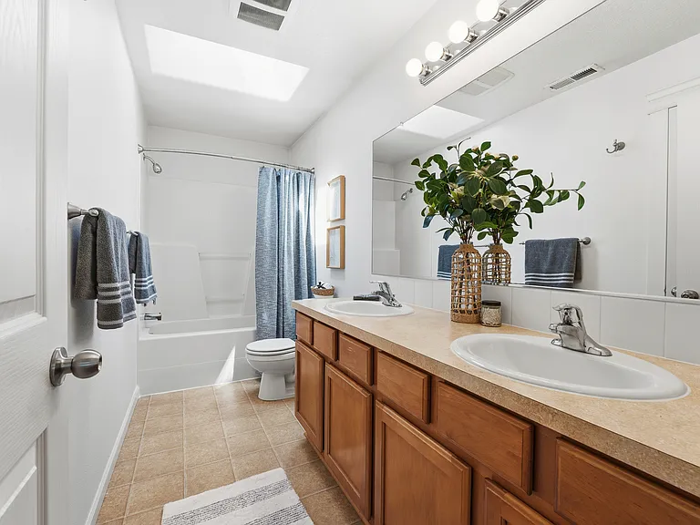5231 SE Lone Oak St — Photo 28