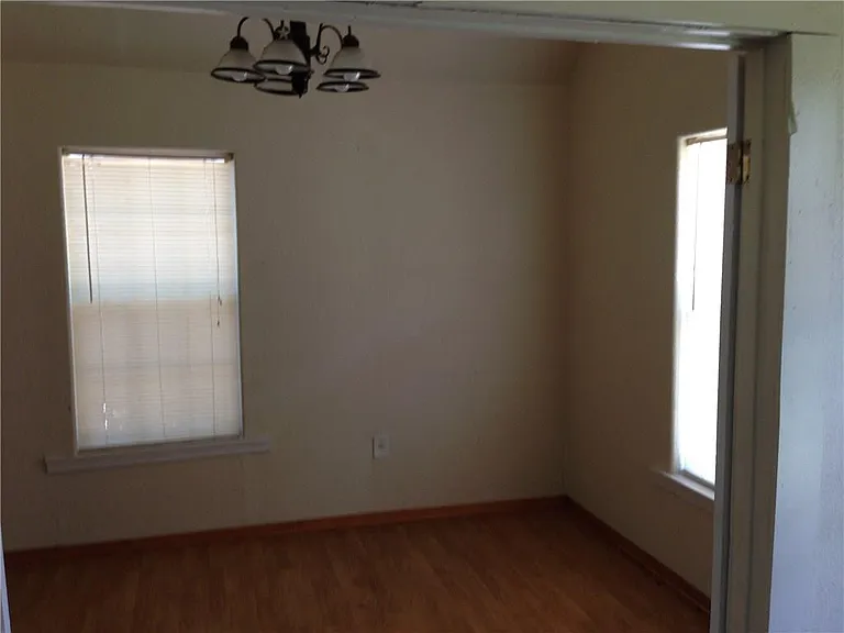 1704 Tillery St — Photo 5
