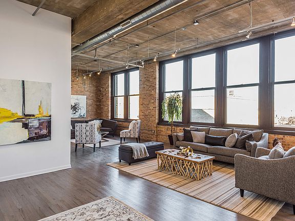 Living Room / Family Room