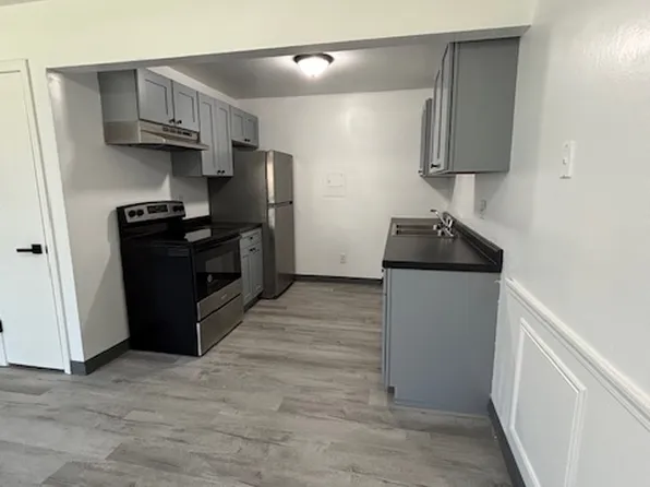 595 Wagner Dr #12, Battle Creek, MI 49017