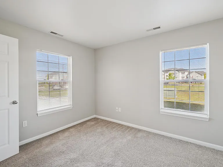 Abbey Ridge Apartment Homes — Photo 58