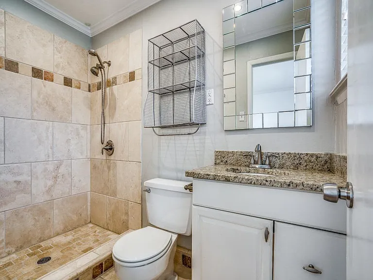 7031 Bucknell Dr — Photo 4