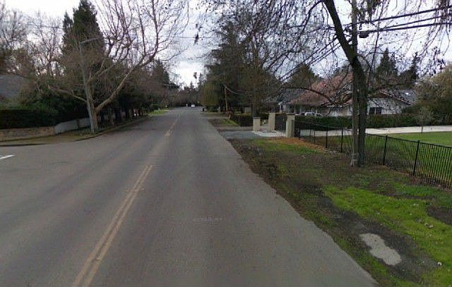 2nd image of 3123 W Country Club Blvd
