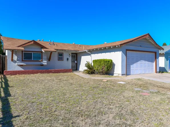 114 S Royal Oak Dr, San Diego, CA 92114