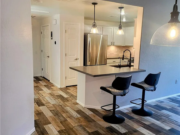 6868 Sky Pointe Dr #1047 — Photo 8