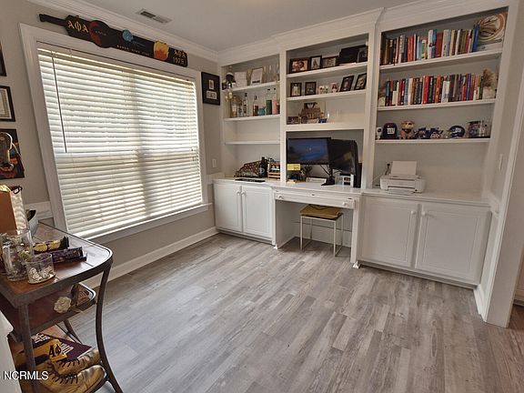 5th image of 214 Windy Oak Drive