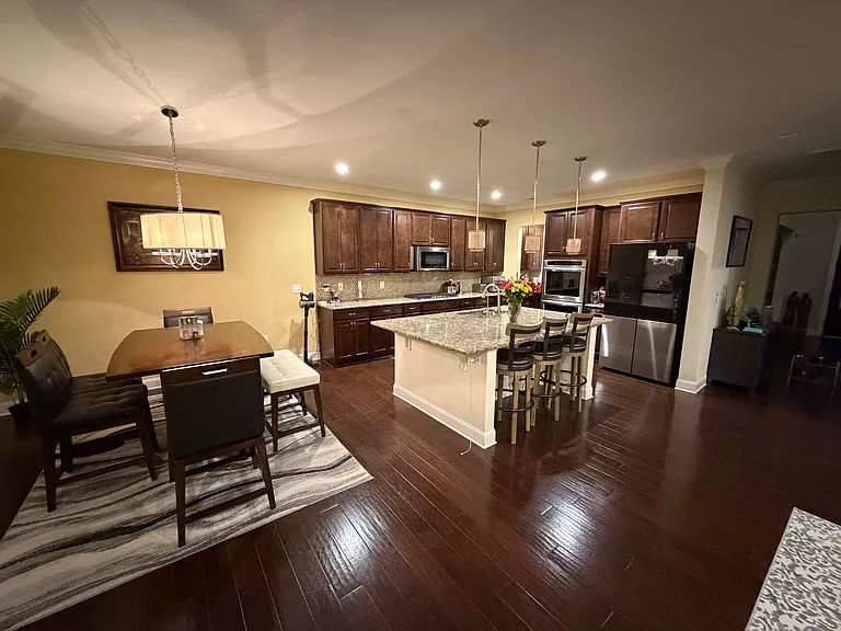 1605 Capstone Dr — Photo 17