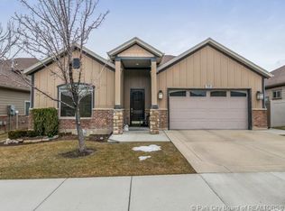 768 W Lazy Oak Way, Sandy, UT 84070