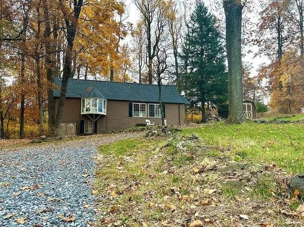 266 Luchase Rd, Linden, VA 22642