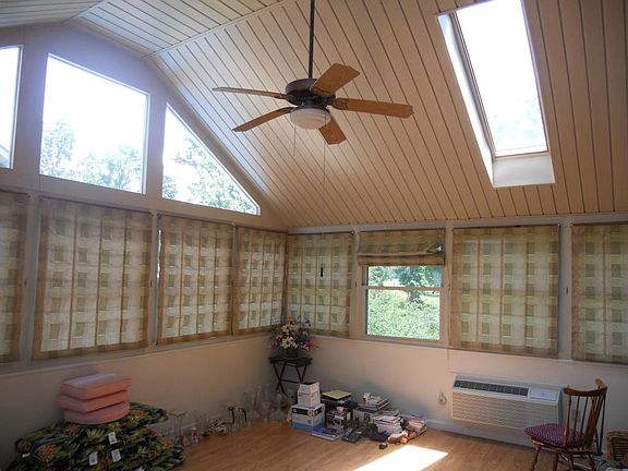 5th image of 2428 Dublin Dr #1