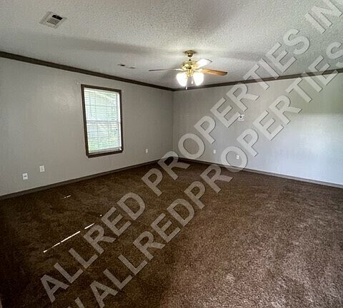 4th image of 1704 N Lewis Ave