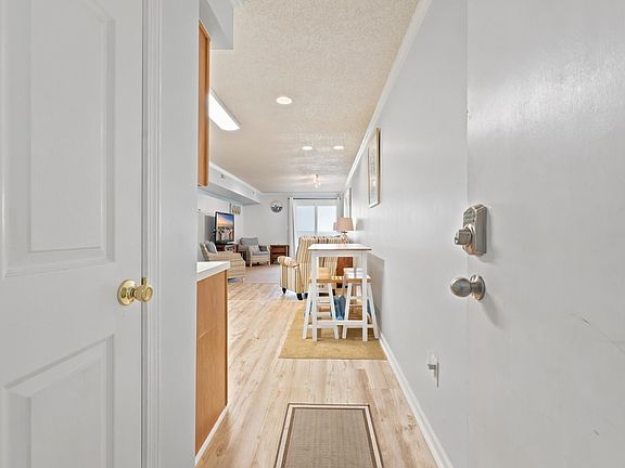4th image of 5600 N Ocean Blvd. #C5