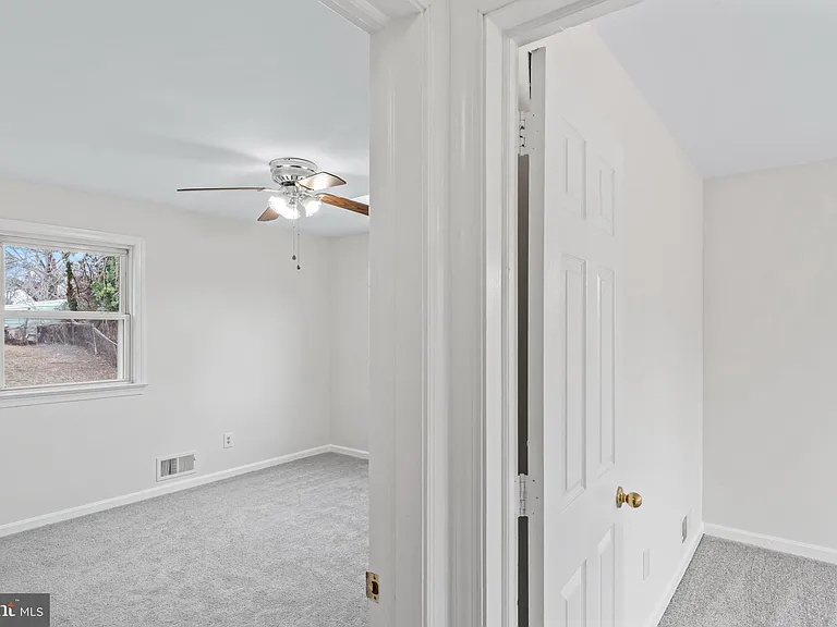 4502 Henderson Rd — Photo 22