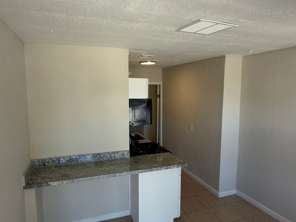 1st image of 2921 N Geronimo Ave #3
