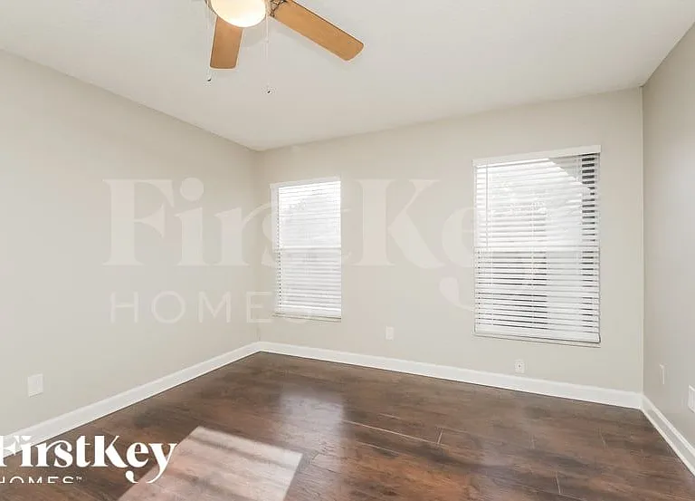1136 Creek Woods Cir — Photo 8
