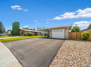 29 E Carswell Rd SE, Medicine Hat, AB T1B 1L9