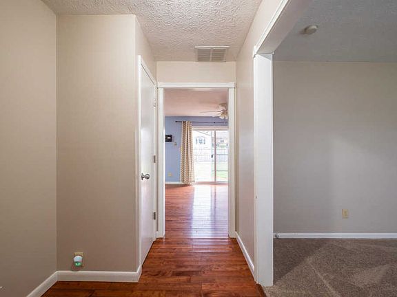 3rd image of 1063 Red Bird Ct