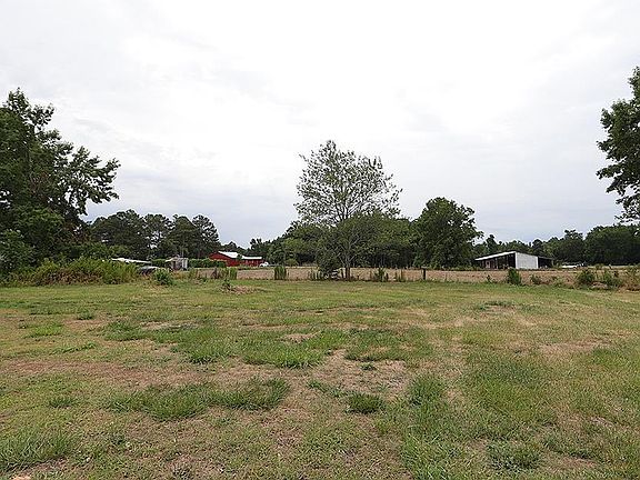 4th image of 63 Carolina Dr