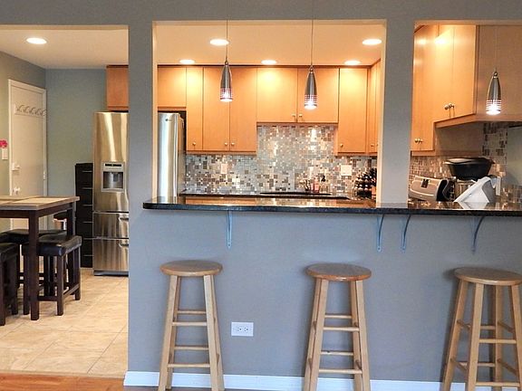 3rd image of 11110 S 84th Ave APT 2A