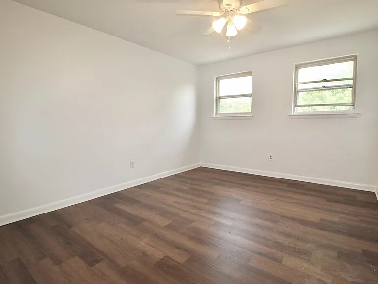 4422 Bloomfield Ave #2 — Photo 9