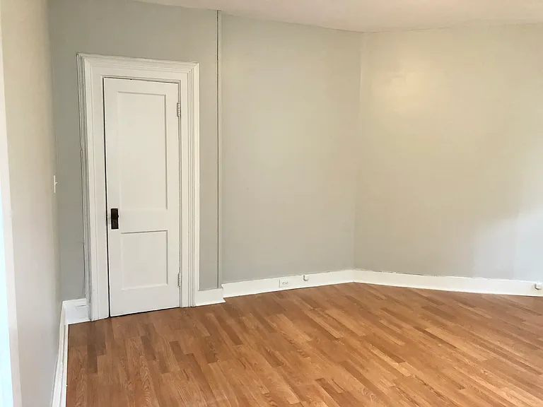 434 Glen St #2B — Photo 4