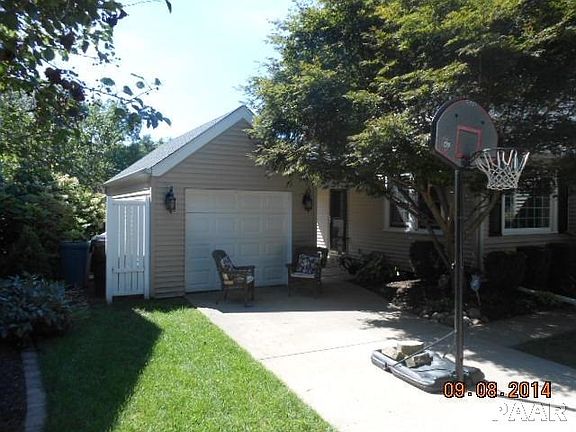4th image of 902 E Richwoods Blvd