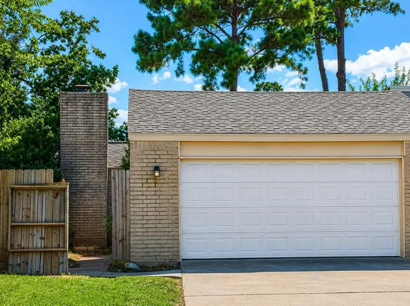 11927 Lakewood West Dr, Cypress, TX 77429