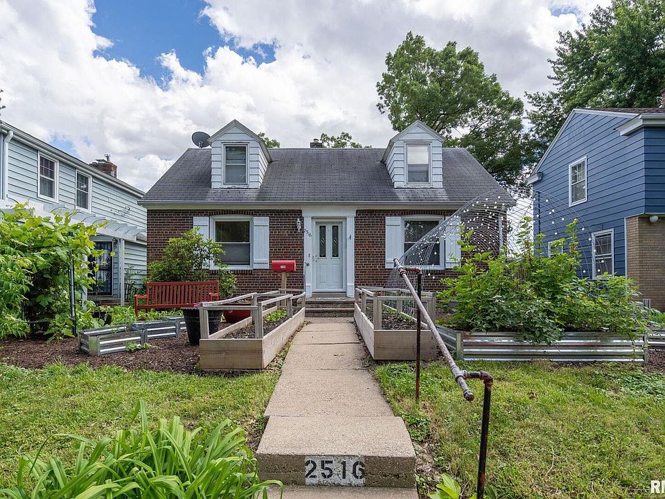1st image of 2516 23rd Ave