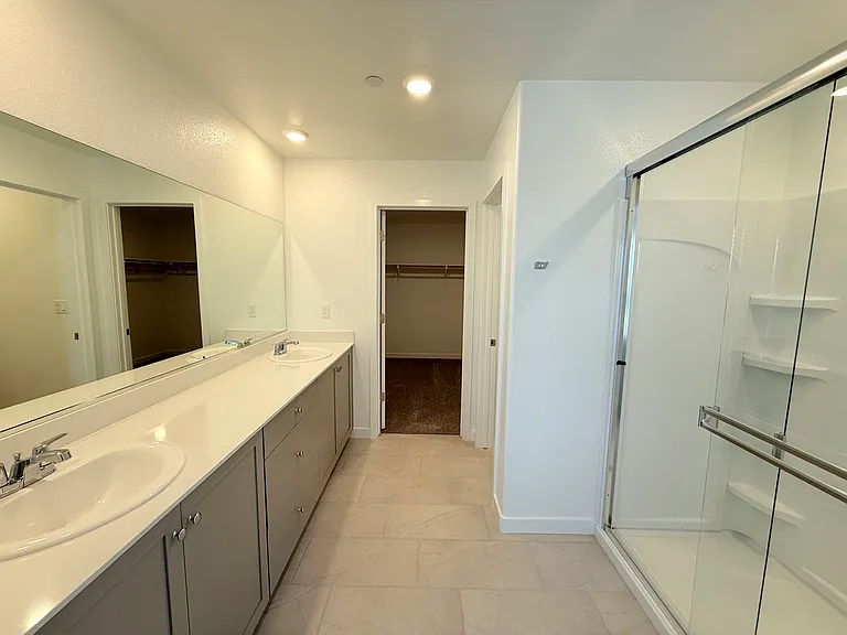 8372 Valpane Way — Photo 28