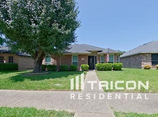 755 Catalina Dr, Lancaster, TX 75146