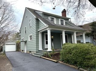 200 Montrose Way, Columbus, OH 43214