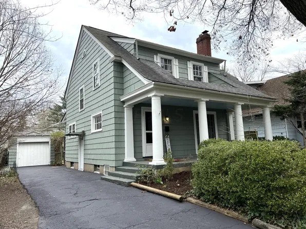 200 Montrose Way, Columbus, OH 43214