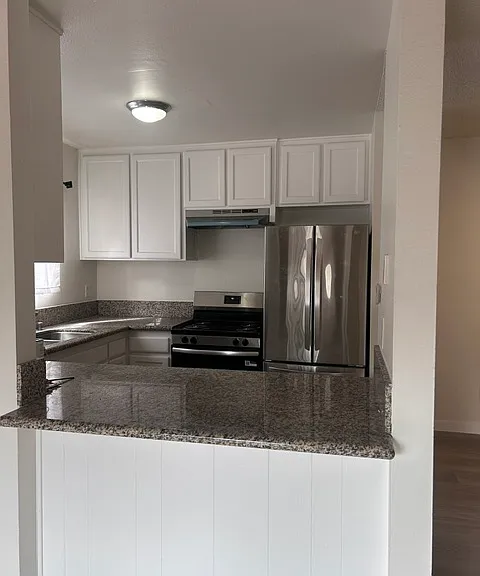 1050 Rock Springs Rd #249 — Photo 5