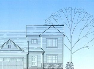 1 Lancaster Ct, Halfmoon, NY 12065