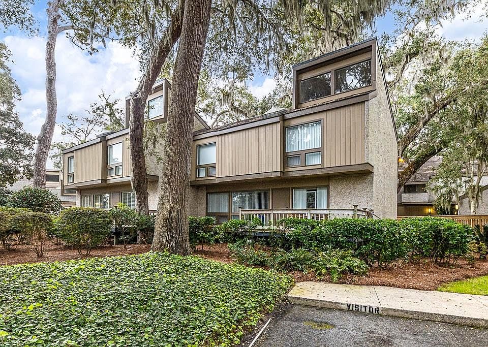 1st image of 413 Fairway Villas