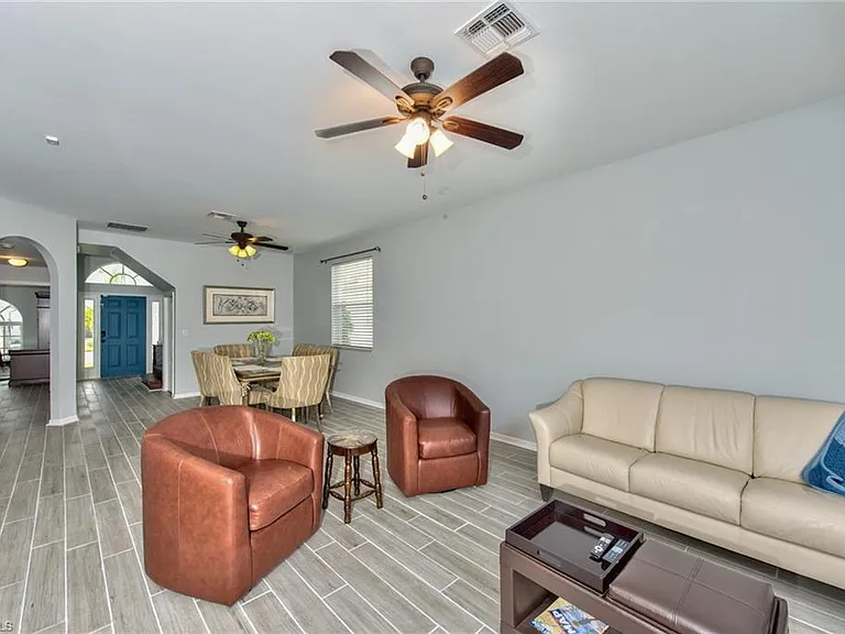 11533 Woodmount Ln — Photo 5