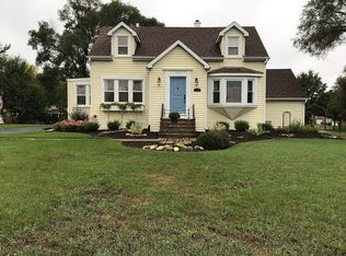 5815 Terra Cotta Rd, Crystal Lake, IL 60014