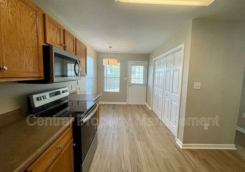 2 bed, 2.0 bath, 1068 sqft, $1,595 — Photo 4