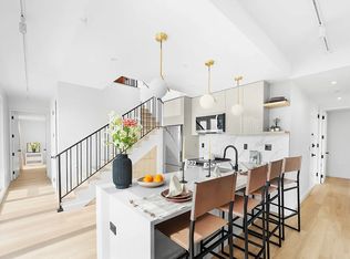 16 West St #1105, Brooklyn, NY 11222