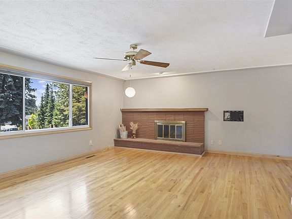 3rd image of 2632 W Dell Dr