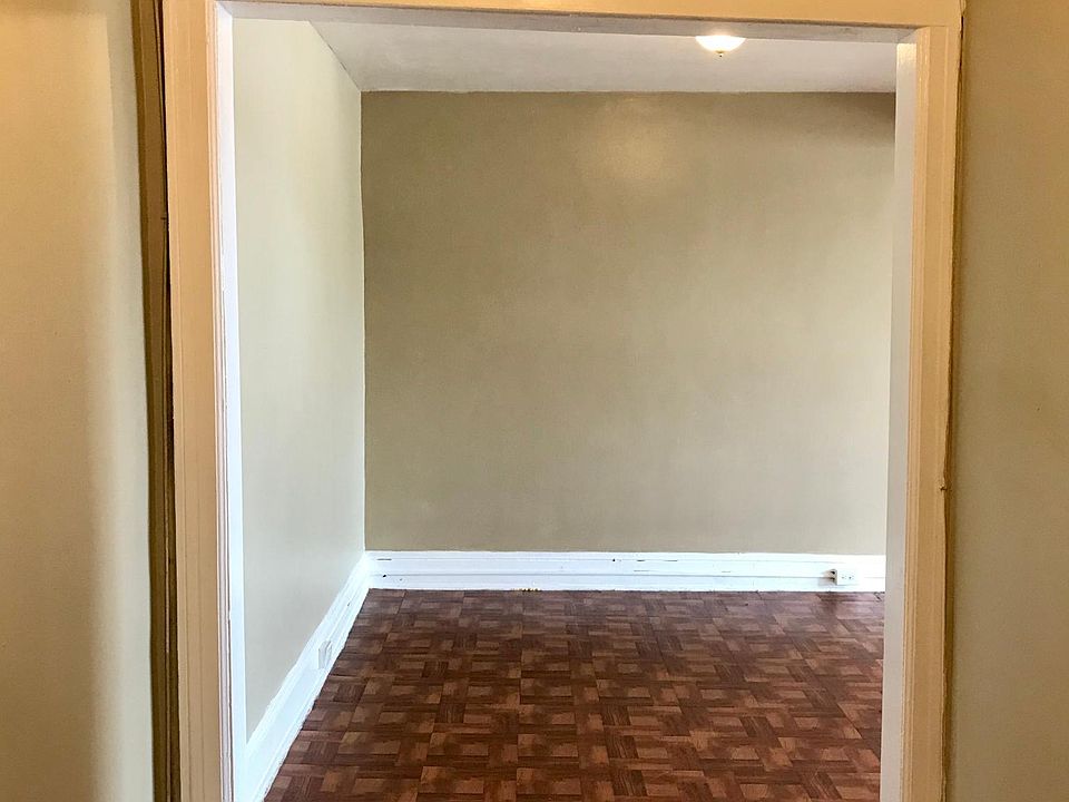 2nd image of 40 Sanford Pl APT C5