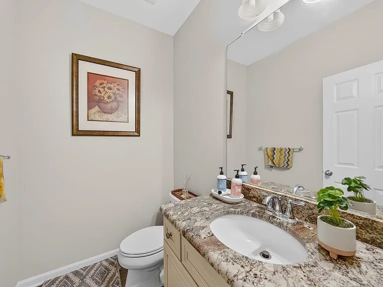 97 Autumn Ln — Photo 10