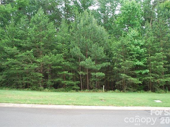 3rd image of 3225 Ashwood Park Dr #279